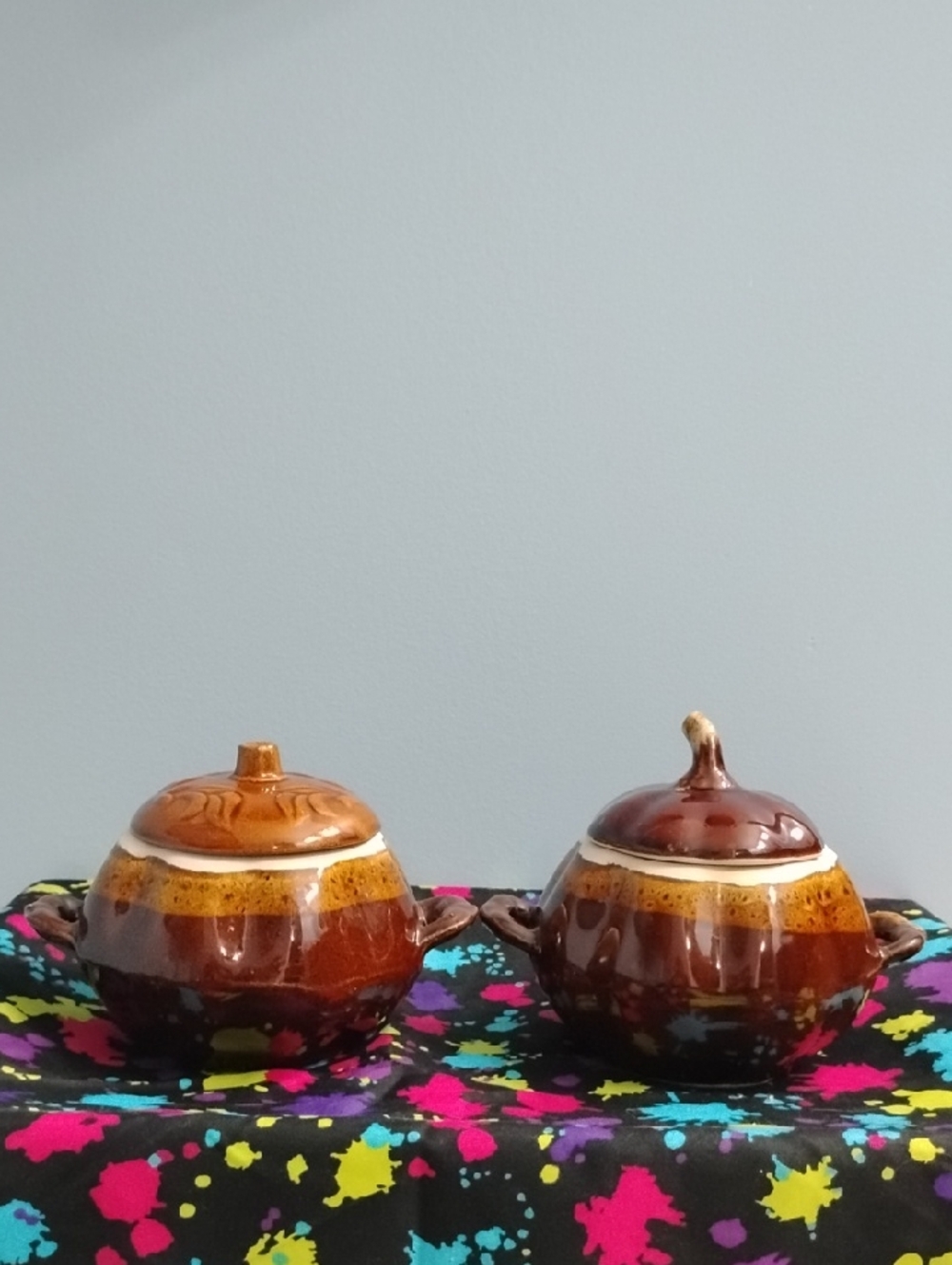 ✨Vintage Pair of Hull Pottery 2 Tone Brown Lidded Bean Pots ⭐